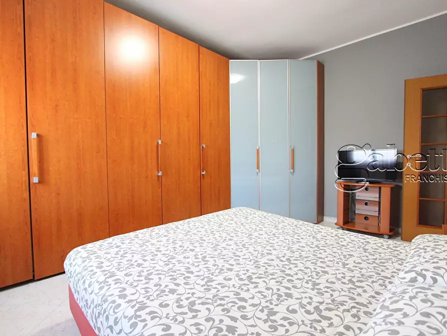 Immagine 14 di Trilocale in vendita  in Via Guglielmo Marconi a Pogliano Milanese