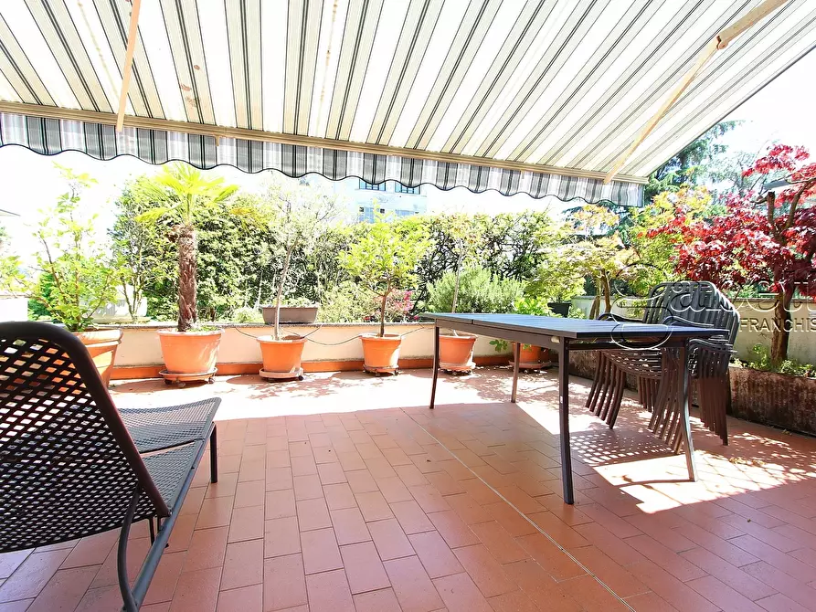Immagine 13 di Villa in vendita  a Parabiago
