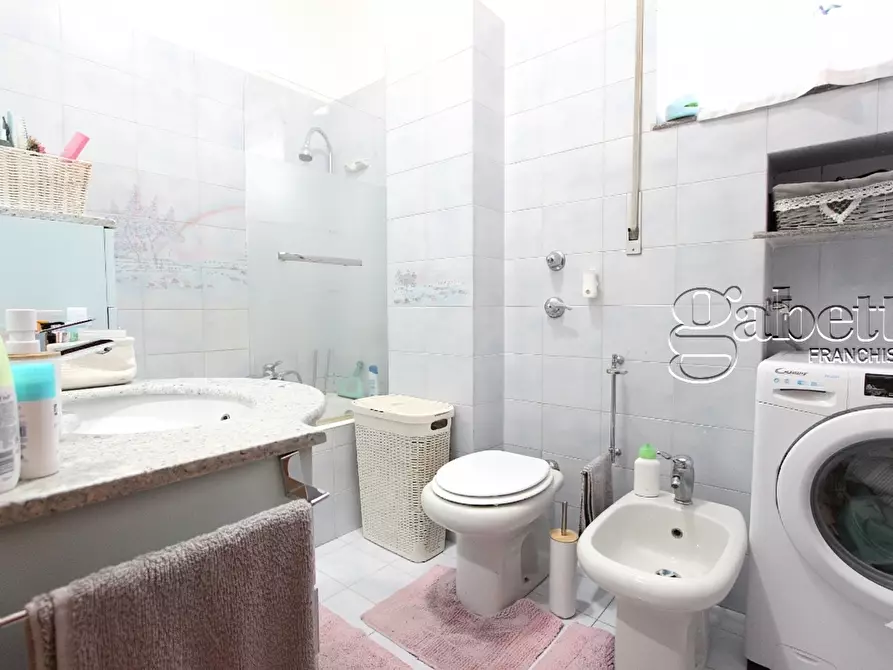 Immagine 17 di Trilocale in vendita  in Via Guglielmo Marconi a Pogliano Milanese