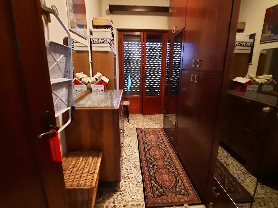 Immagine 22 di Villa in vendita  in bollori a Lucca