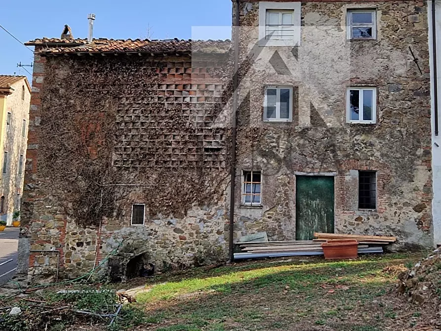 Immagine 2 di Terratetto in vendita  in Via della Billona 1961 a Lucca