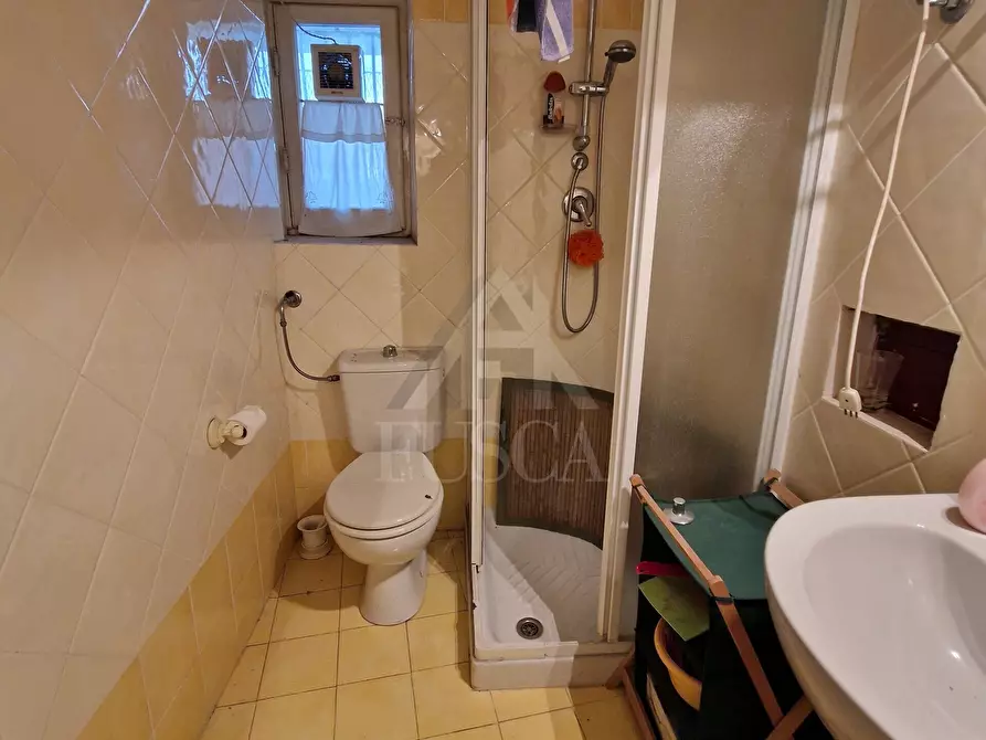 Immagine 27 di Quadrilocale in vendita  in Via Gaetano Luporini 45 a Lucca