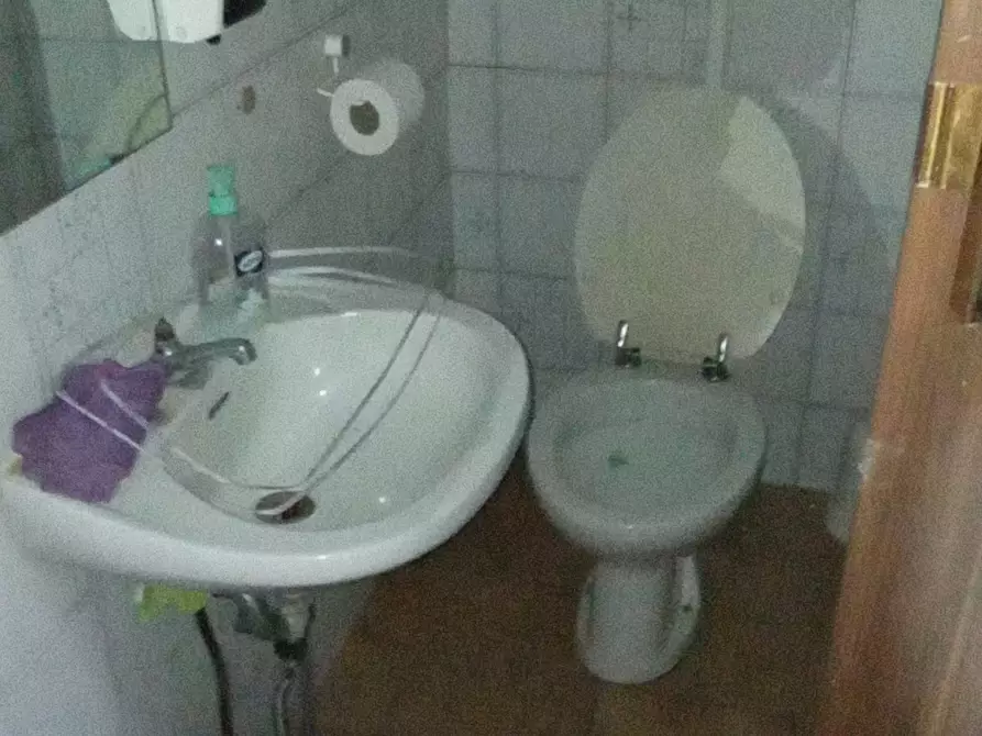 Immagine 21 di Capannone industriale in affitto  in Via Sarzanese a Lucca