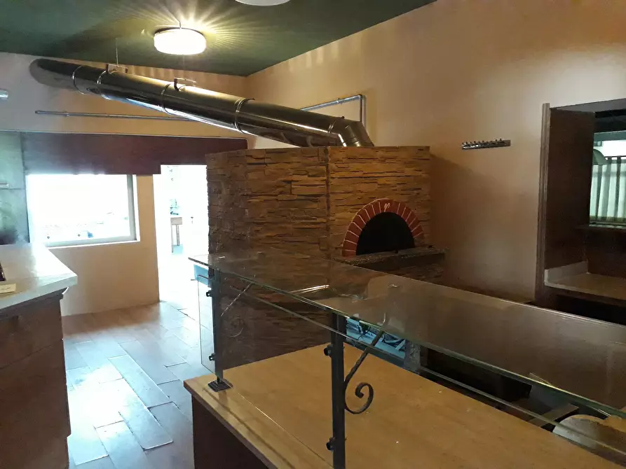 Immagine 15 di Bar / Ristorante in vendita  in porcari a Lucca