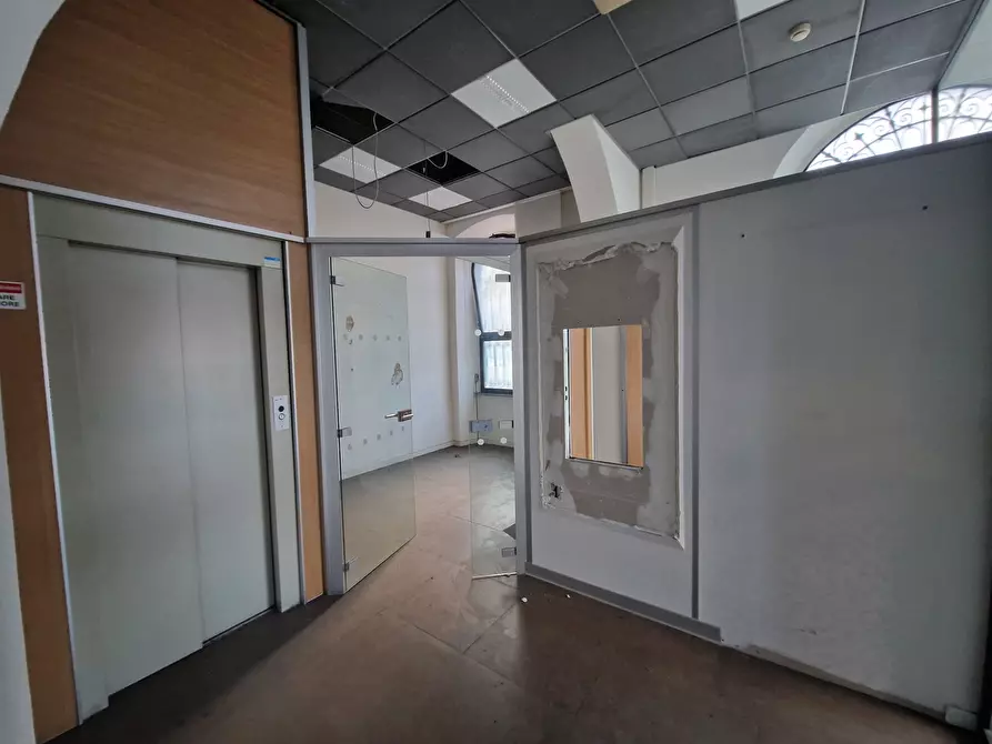 Ufficio in affitto in Viale Giuseppe Giusti a Lucca