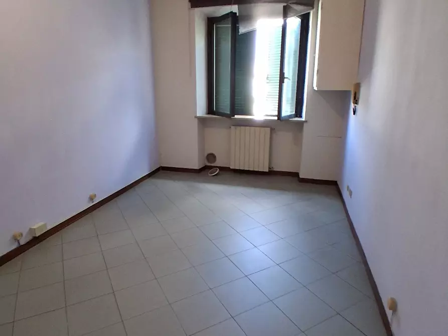 Immagine 5 di Ufficio in affitto  in Viale Puccini a Lucca