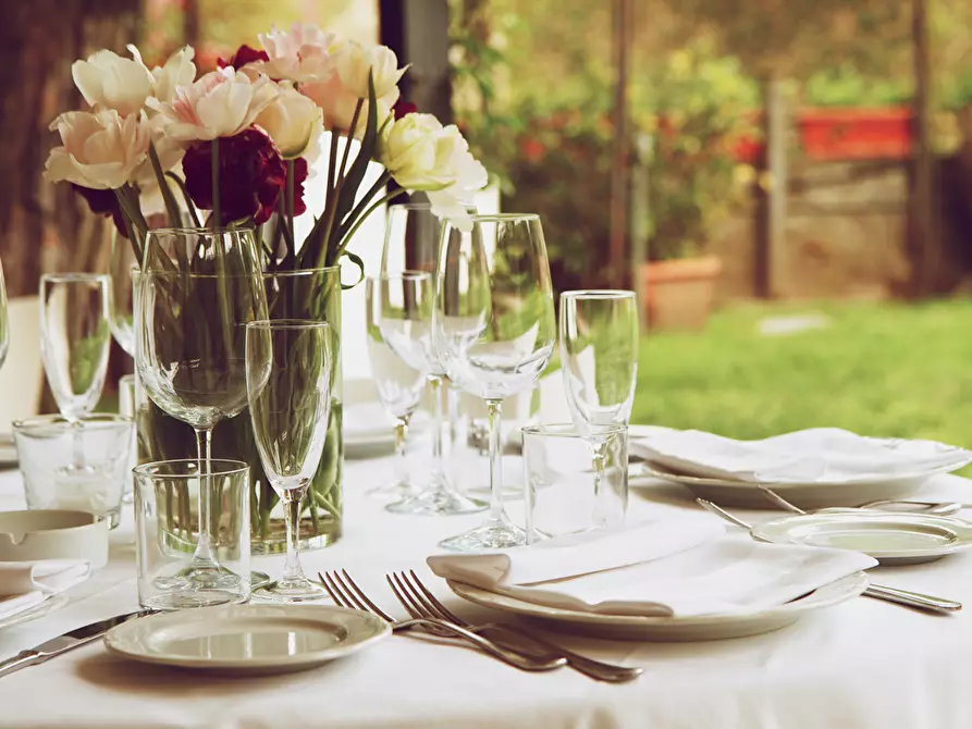 Immagine 7 di Locale commerciale in vendita  in Viale Europa a Viareggio