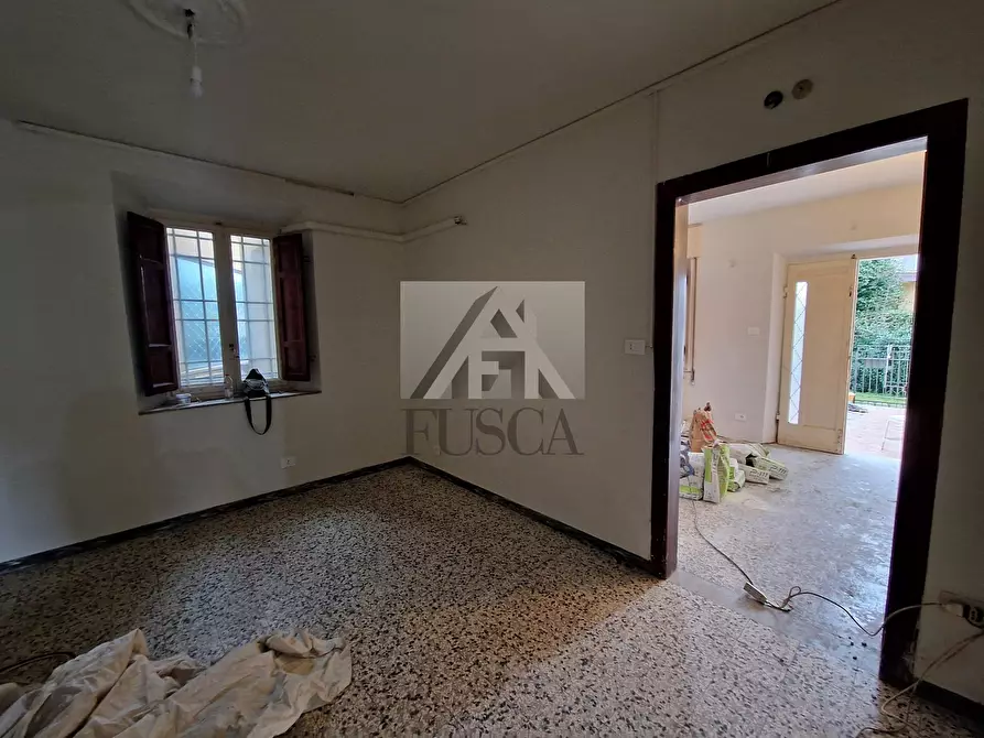 Immagine 15 di Villa in vendita  in Via dei Landucci a Lucca