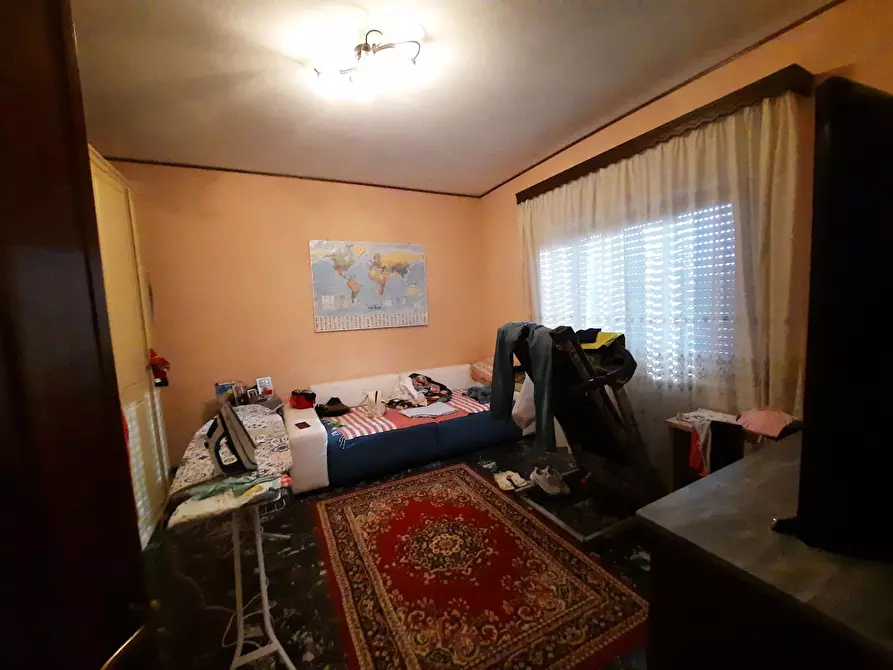 Immagine 8 di Villa in vendita  in bollori a Lucca