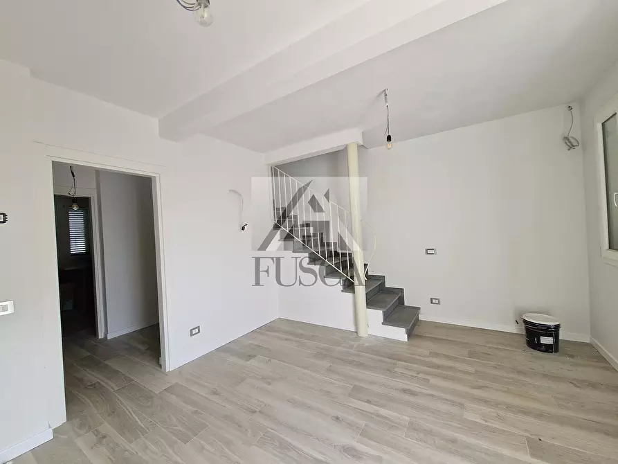 Immagine 2 di Casa bifamiliare in vendita  in Via dei Leri a Lucca