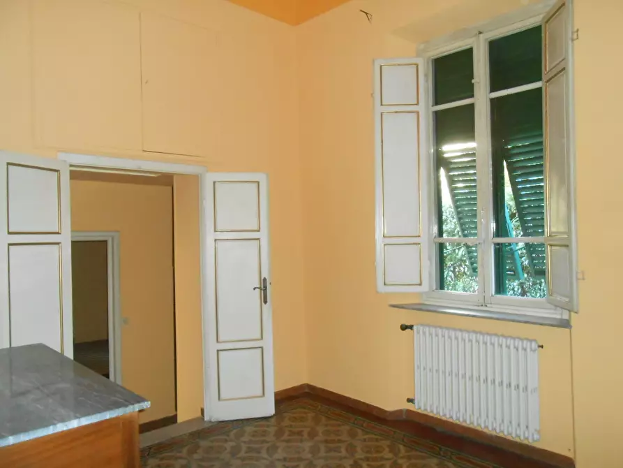 Immagine 2 di Villa in vendita  in Viale Guglielmo Marconi a Lucca