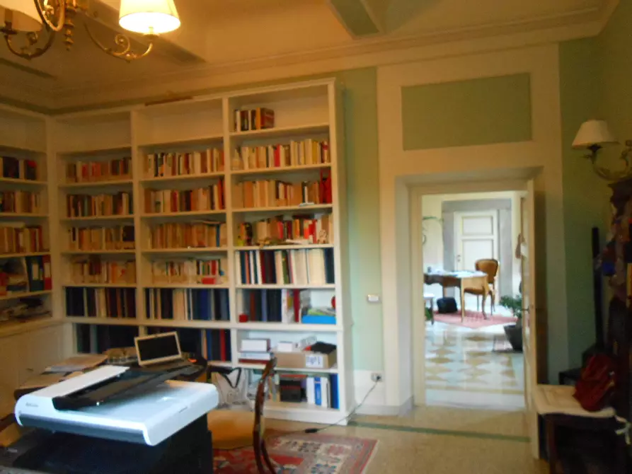 Immagine 20 di Villa in vendita  in Via Francesco Ferraris a Lucca