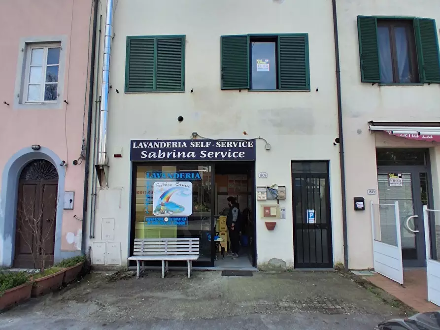 Immagine 1 di Ufficio in affitto  in Viale Puccini a Lucca