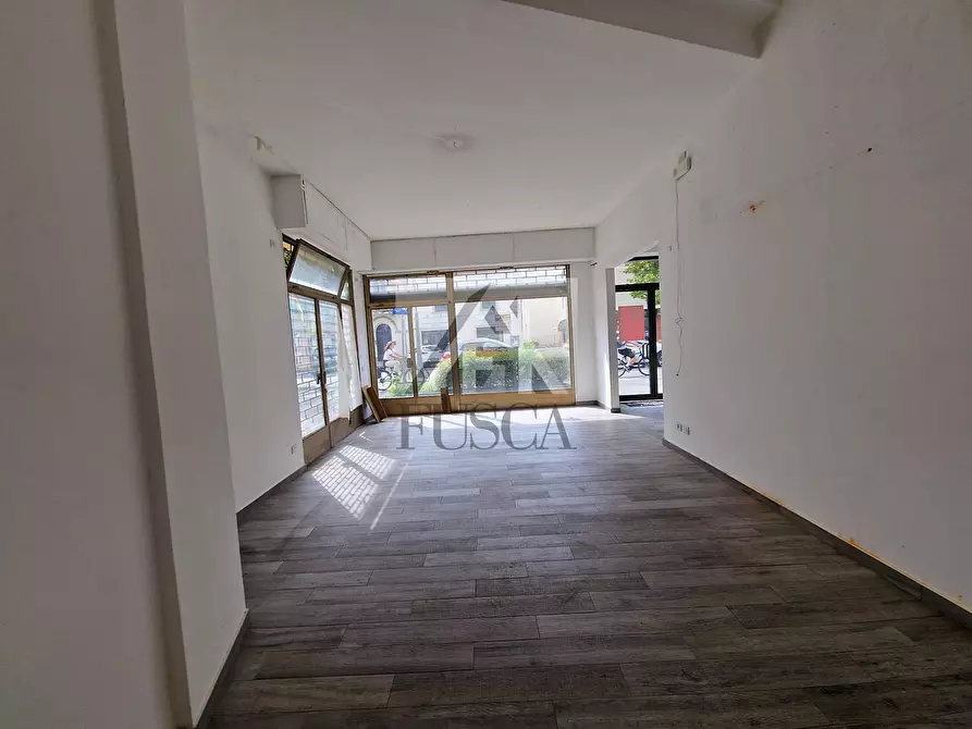 Immagine 10 di Capannone industriale in vendita  in Via Sant'Anna a Lucca