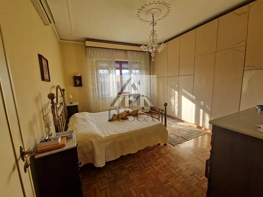 Immagine 24 di Villa in vendita  in Via Ceppo di Melo a Lucca