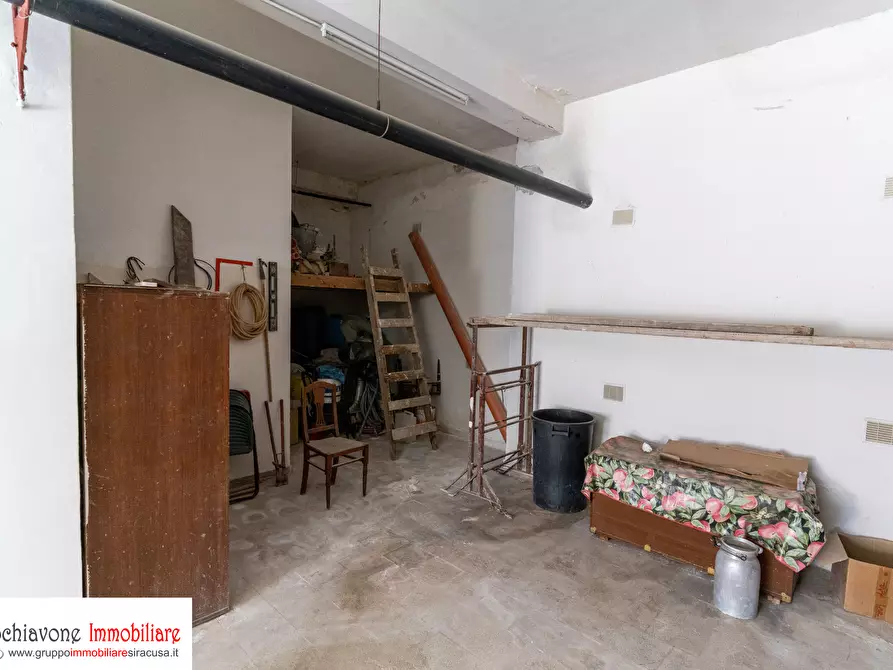 Immagine 37 di Pentalocale in vendita  a Siracusa