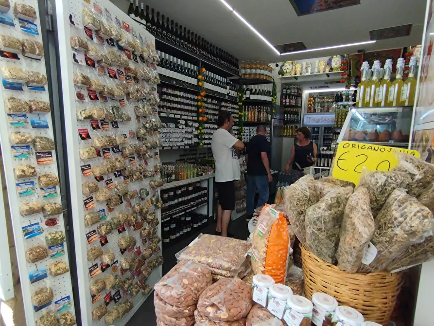 Immagine 9 di Attività commerciale in vendita  in Corso Umberto I a Siracusa