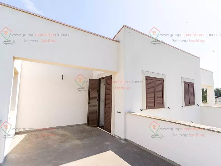 Immagine 13 di Casa bifamiliare in vendita  a Siracusa