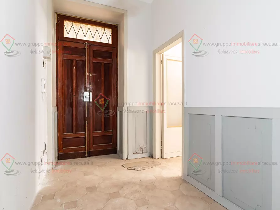 Immagine 21 di Pentalocale in vendita  a Siracusa