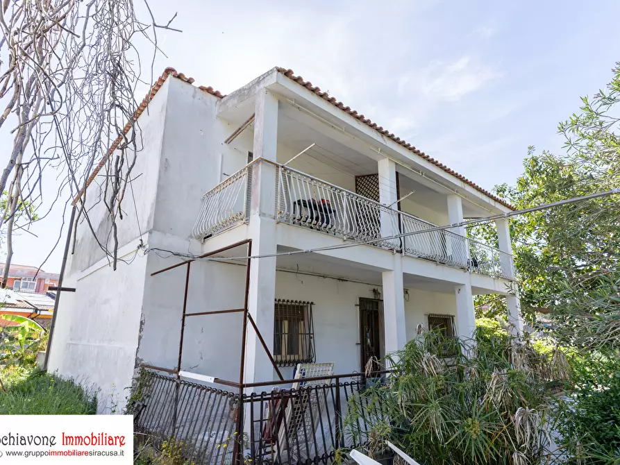 Immagine 1 di Villa in vendita  a Siracusa