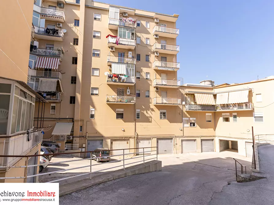 Immagine 34 di Pentalocale in vendita  a Siracusa