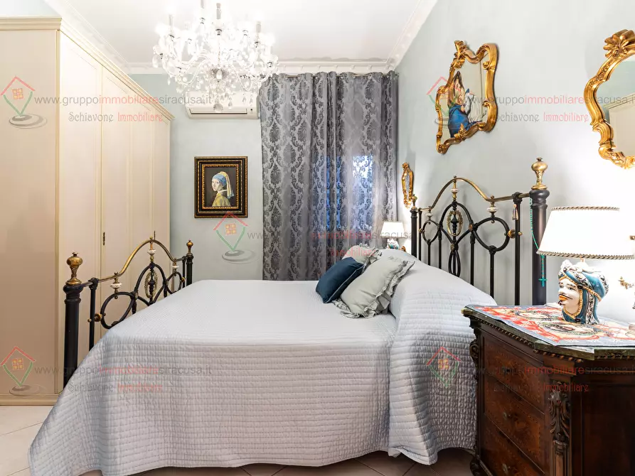 Immagine 19 di Pentalocale in vendita  a Siracusa