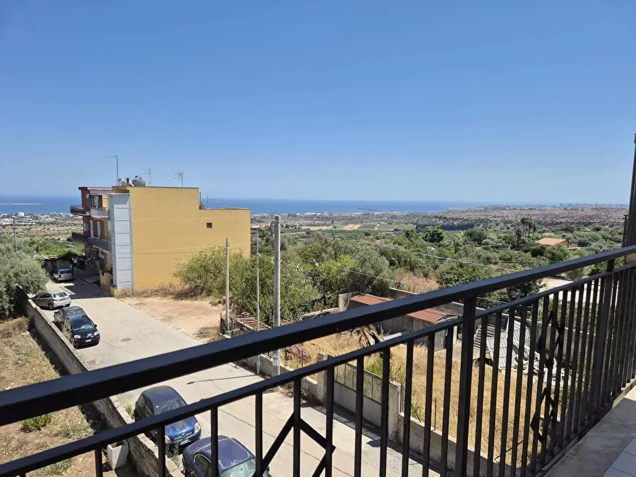 Immagine 2 di Quadrilocale in affitto  a Siracusa