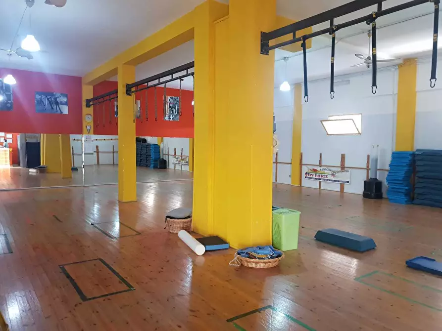 Immagine 5 di Locale commerciale in vendita  a Siracusa