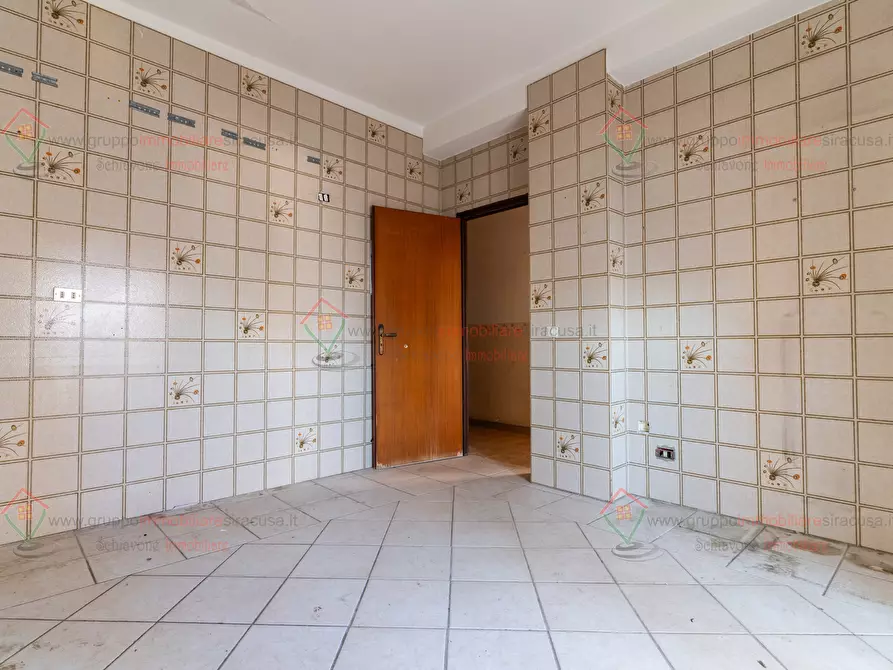 Immagine 22 di Pentalocale in vendita  a Siracusa