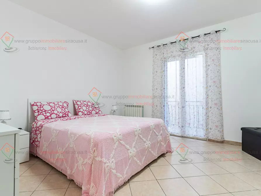 Immagine 10 di Quadrilocale in vendita  a Floridia