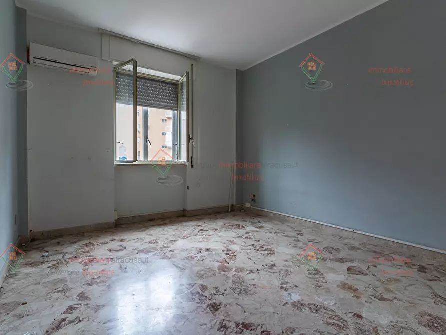Immagine 14 di Quadrilocale in vendita  a Siracusa