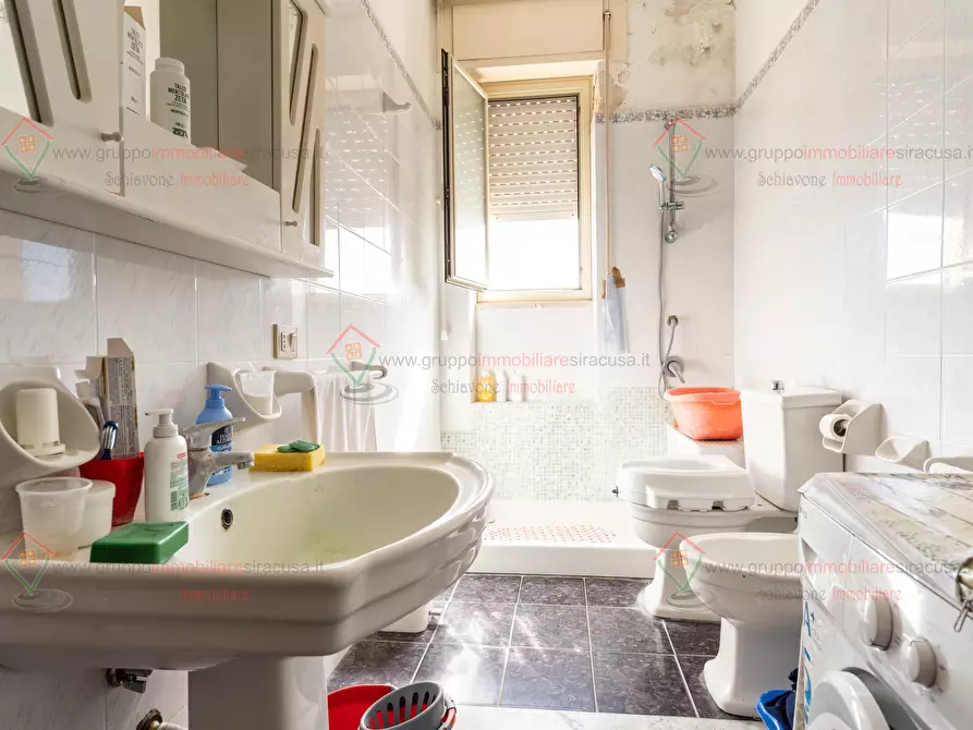 Immagine 12 di Trilocale in vendita  a Siracusa