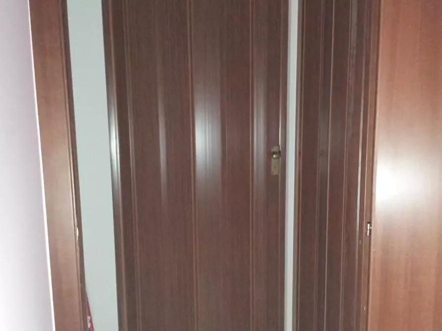 Immagine 5 di Locale commerciale in affitto  a Siracusa