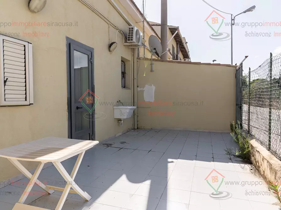 Immagine 13 di Bilocale in vendita  a Siracusa