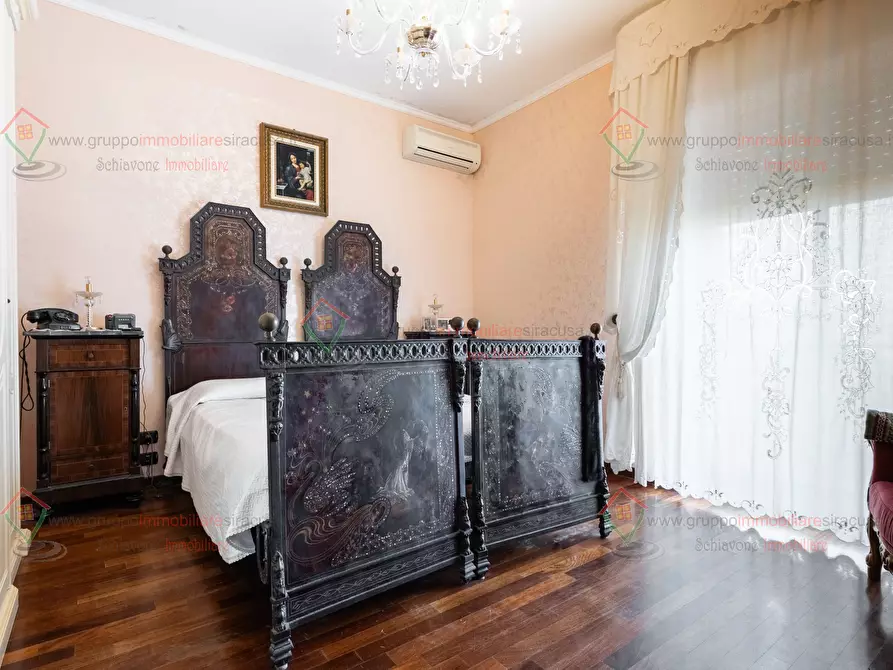 Immagine 9 di Quadrilocale in vendita  a Siracusa