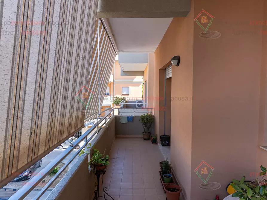 Immagine 27 di Pentalocale in vendita  a Siracusa