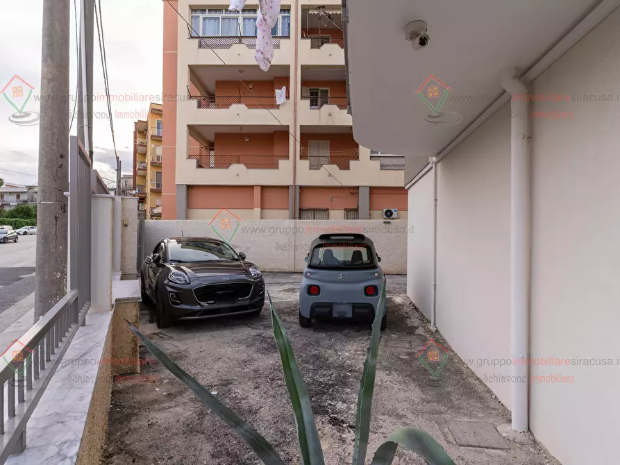 Immagine 31 di Trilocale in vendita  a Siracusa