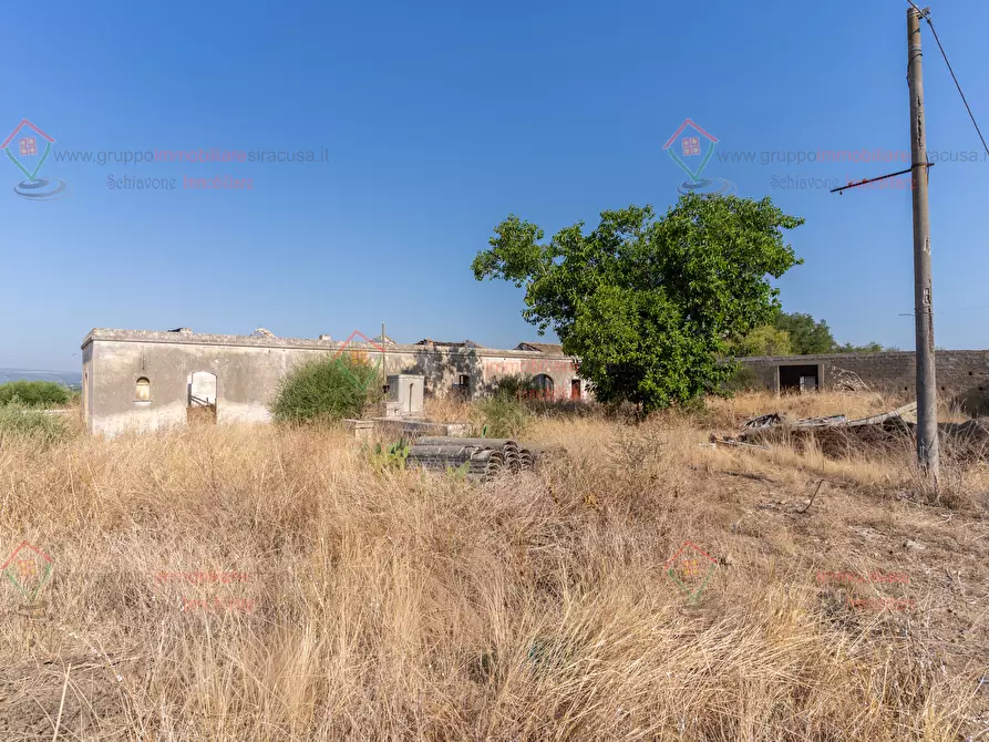 Immagine 14 di Rustico / casale in vendita  a Siracusa