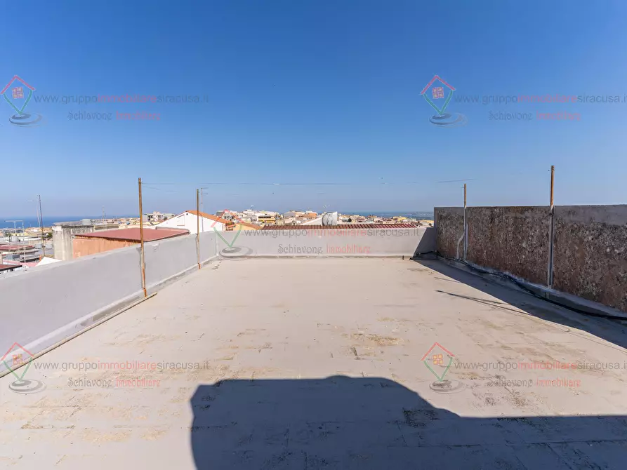 Immagine 1 di Quadrilocale in vendita  a Siracusa