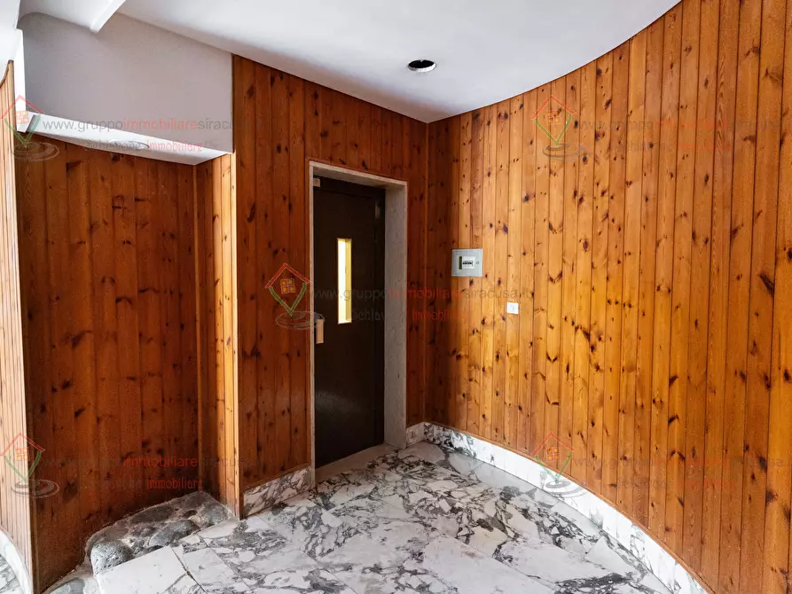 Immagine 20 di Quadrilocale in vendita  a Siracusa