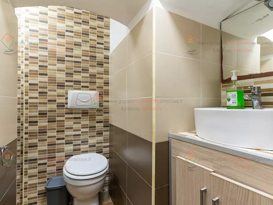 Immagine 8 di Monolocale in vendita  a Siracusa