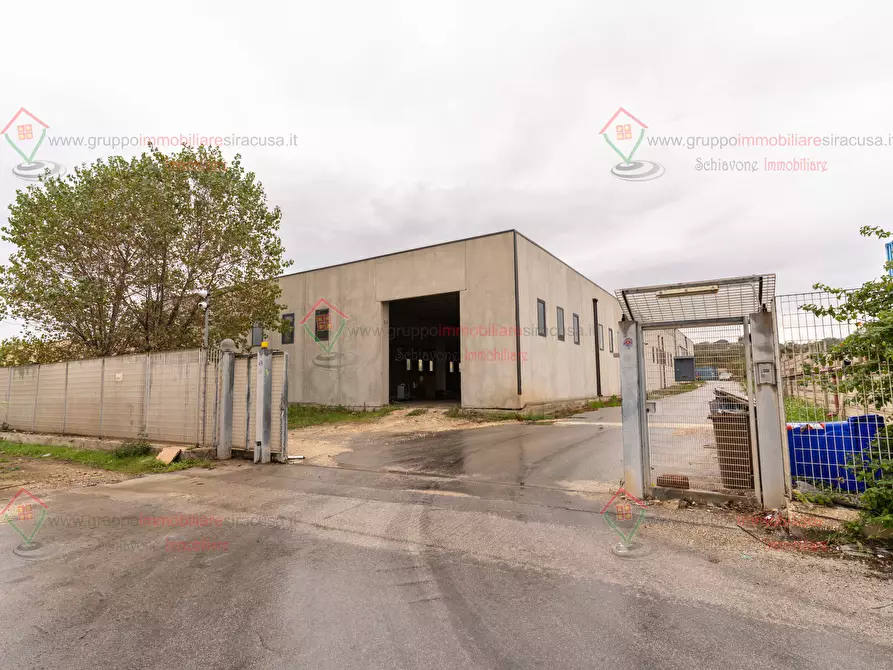 Immagine 7 di Capannone industriale in affitto  a Siracusa