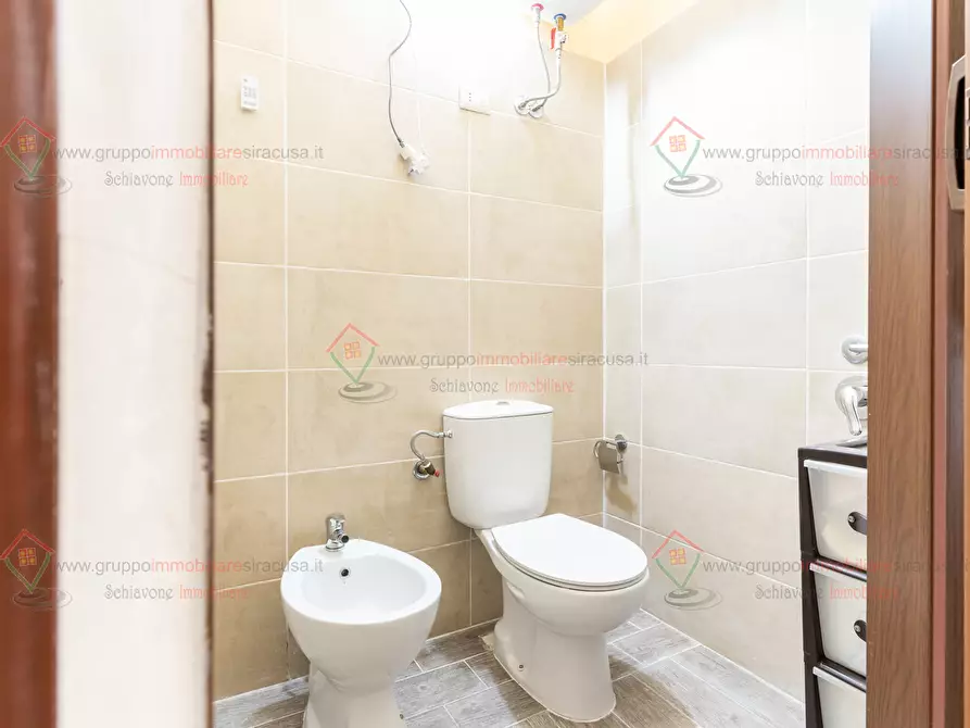 Immagine 17 di Quadrilocale in vendita  a Siracusa