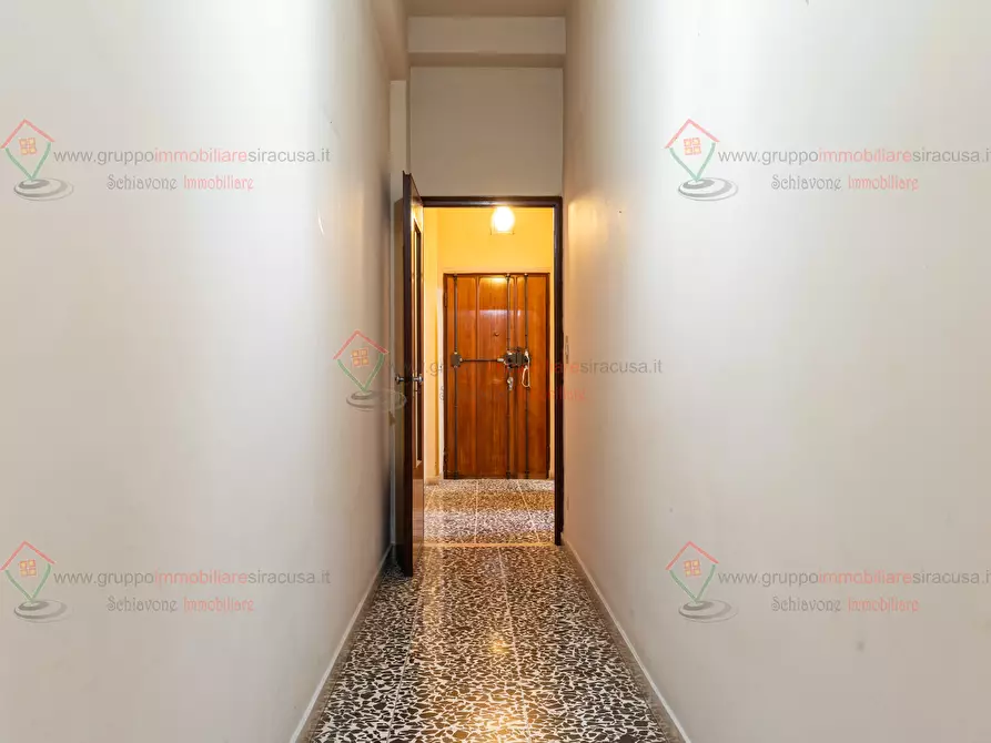Immagine 11 di Pentalocale in vendita  a Siracusa
