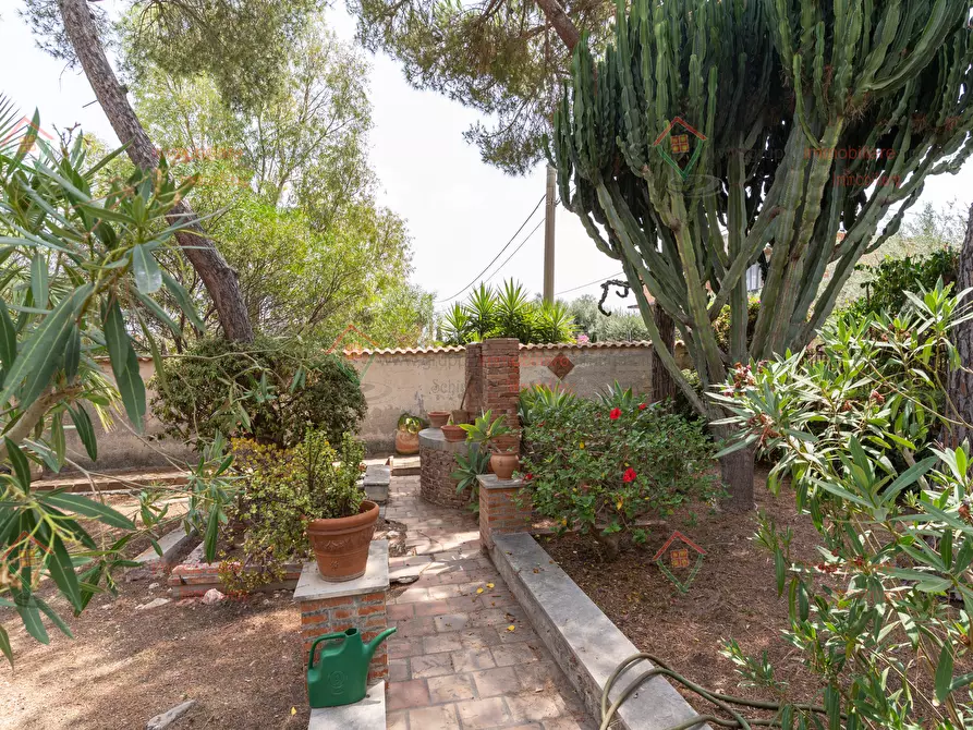 Immagine 36 di Villa in vendita  a Siracusa