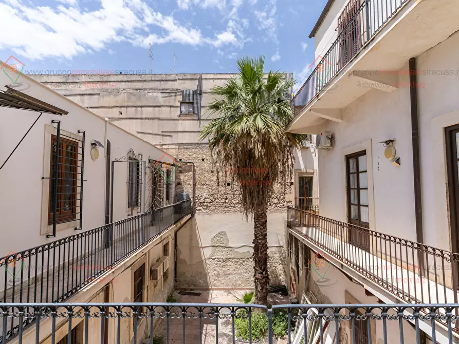 Immagine 26 di Appartamento in vendita  a Siracusa