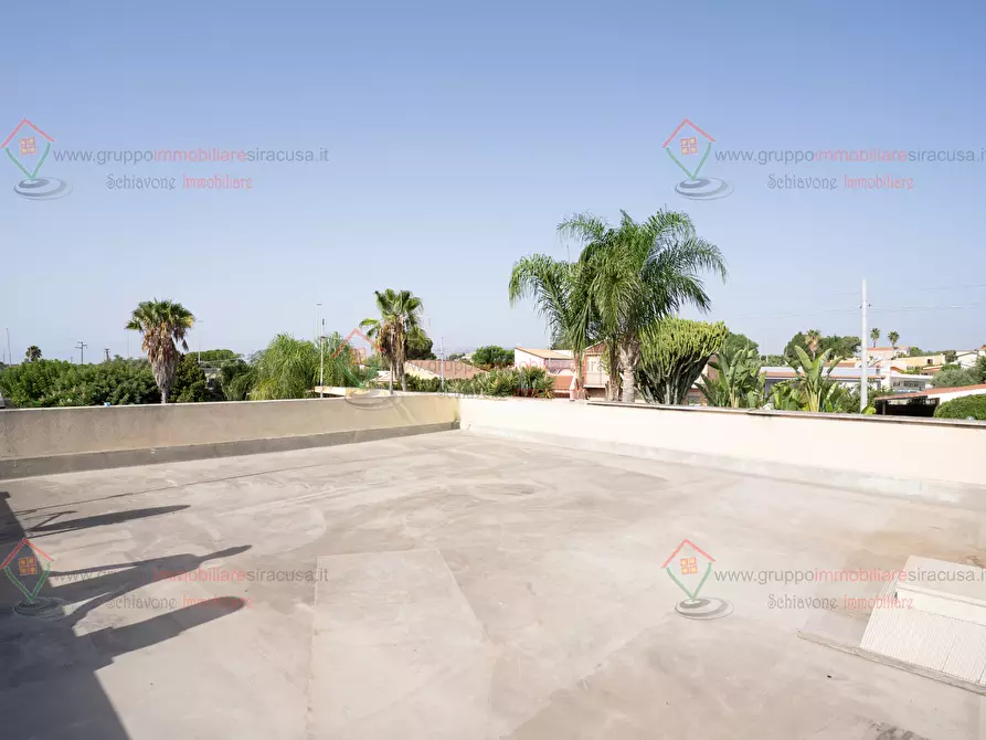 Immagine 13 di Villa in vendita  a Siracusa