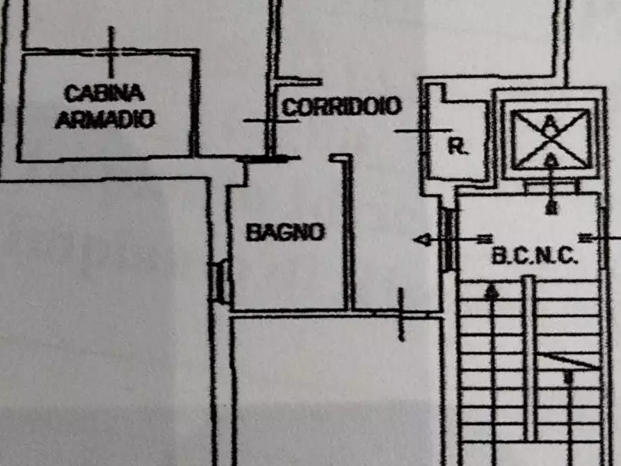 Immagine 19 di Trilocale in vendita  a Siracusa
