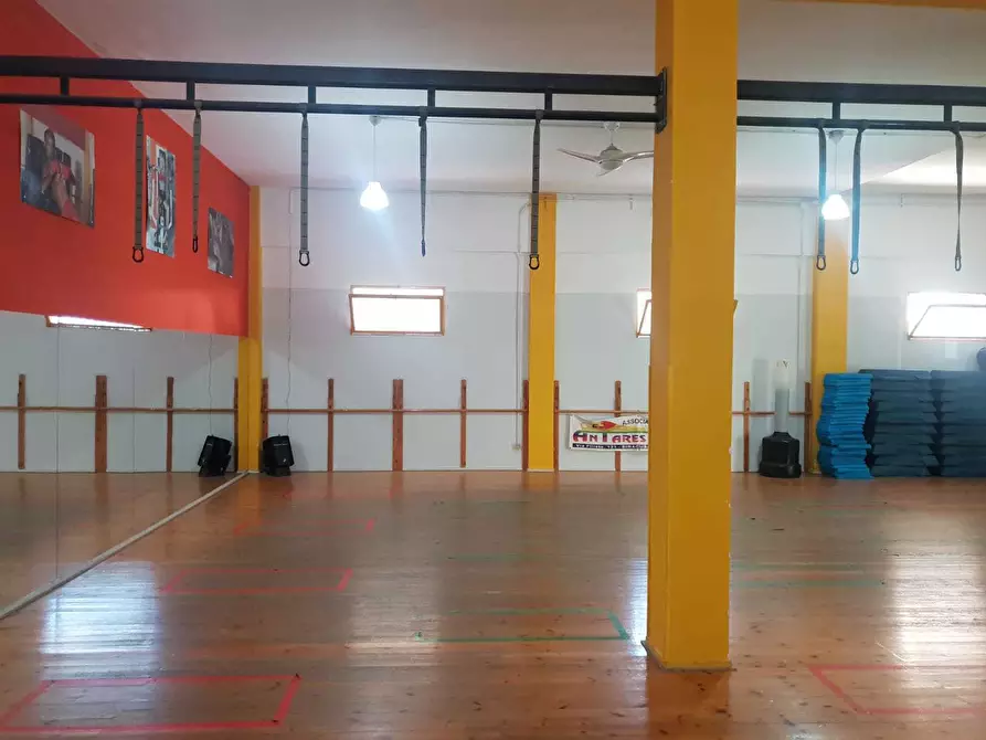 Immagine 7 di Locale commerciale in vendita  a Siracusa