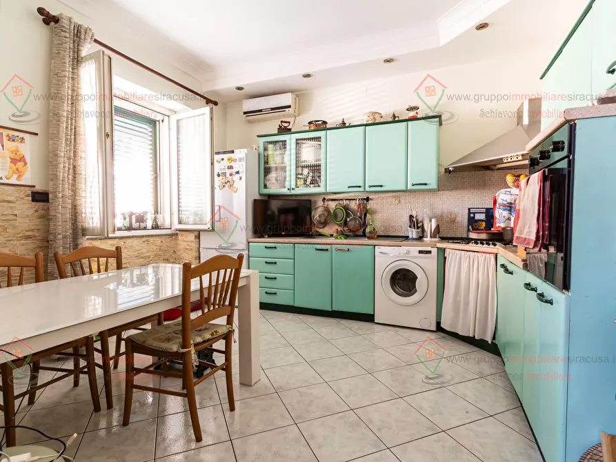 Immagine 1 di Trilocale in vendita  a Siracusa